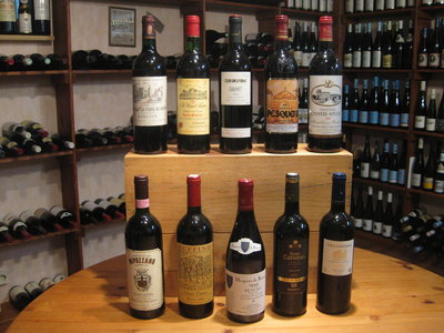 Flaschen zur Probe.   Alle top schoulder und perfekt gelagert.