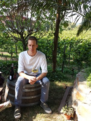 20160924_141551.jpg (4.46 MiB) 4272 mal betrachtet Ich und der Doosberg (im Glas) sowie das Lenchen (im Rücken).