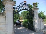 DSCF0223.jpg (208.51 KiB) 22484 mal betrachtet Einfahrt zu Schloss Proschwitz